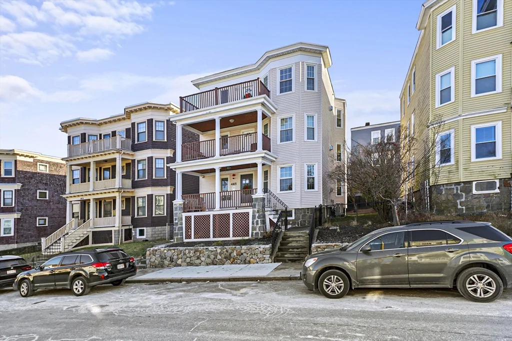 3 bed, 2 bath apartment for rent at 465 Ashmont Unit 2, Dorchester — photo 1 of 15