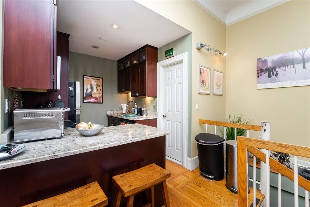 1 bed, 1 bath apartment for rent at 465 Commonwealth Ave Unit 1, Back Bay — photo 10 of 16
