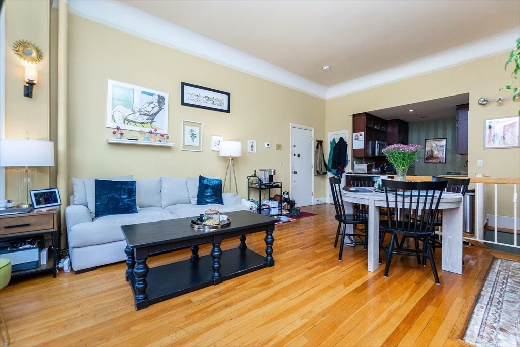 1 bed, 1 bath apartment for rent at 465 Commonwealth Ave Unit 1, Back Bay — photo 4 of 16