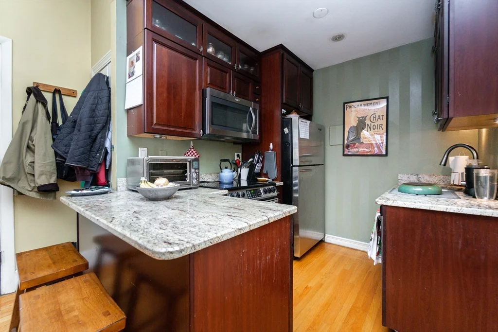 1 bed, 1 bath apartment for rent at 465 Commonwealth Ave Unit 1, Back Bay — photo 8 of 16