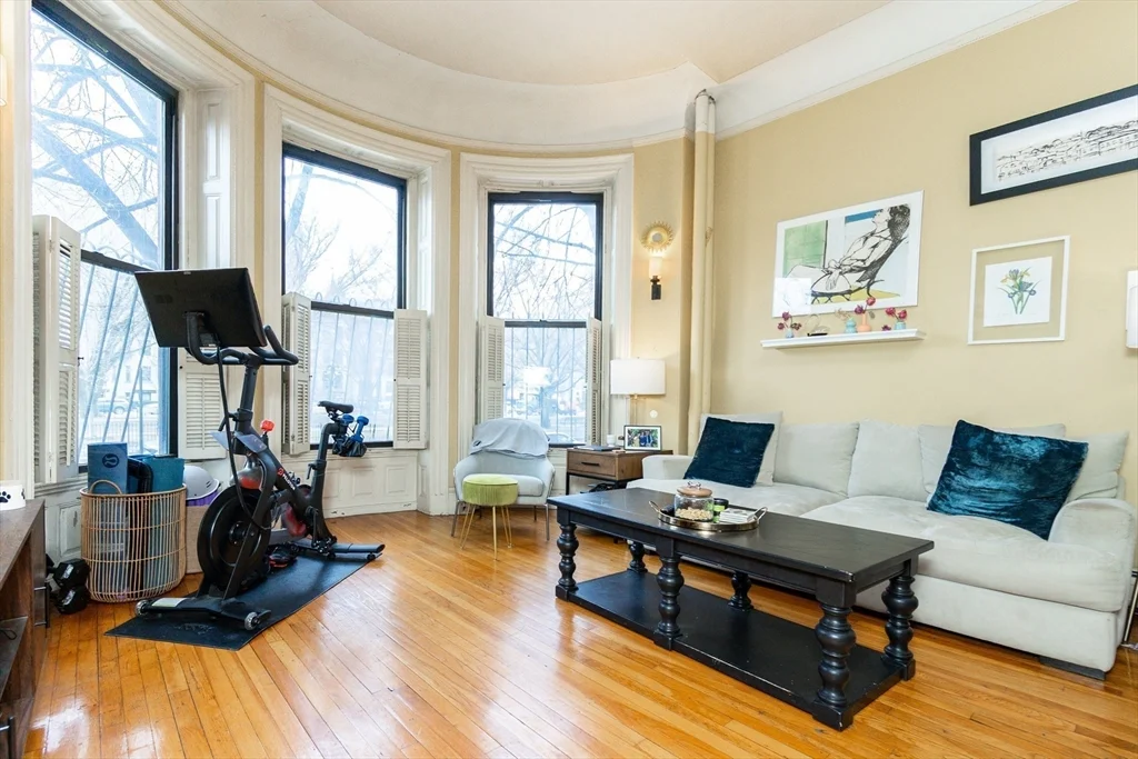 1 bed, 1 bath apartment for rent at 465 Commonwealth Ave Unit 1, Back Bay — photo 5 of 16