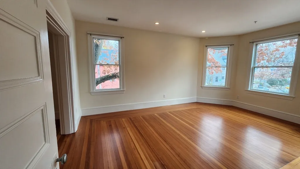 3 bed, 2 bath apartment for rent at 465 Huron Ave Unit 2, West Cambridge — photo 4 of 28