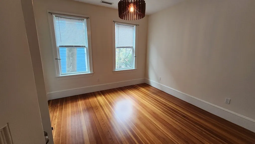 3 bed, 2 bath apartment for rent at 465 Huron Ave Unit 2, West Cambridge — photo 14 of 28