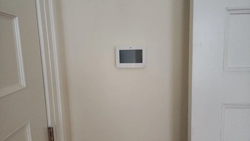 3 bed, 2 bath apartment for rent at 465 Huron Ave Unit 2, West Cambridge — photo 24 of 28