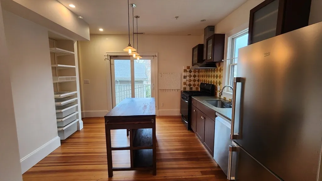 3 bed, 2 bath apartment for rent at 465 Huron Ave Unit 2, West Cambridge — photo 11 of 28