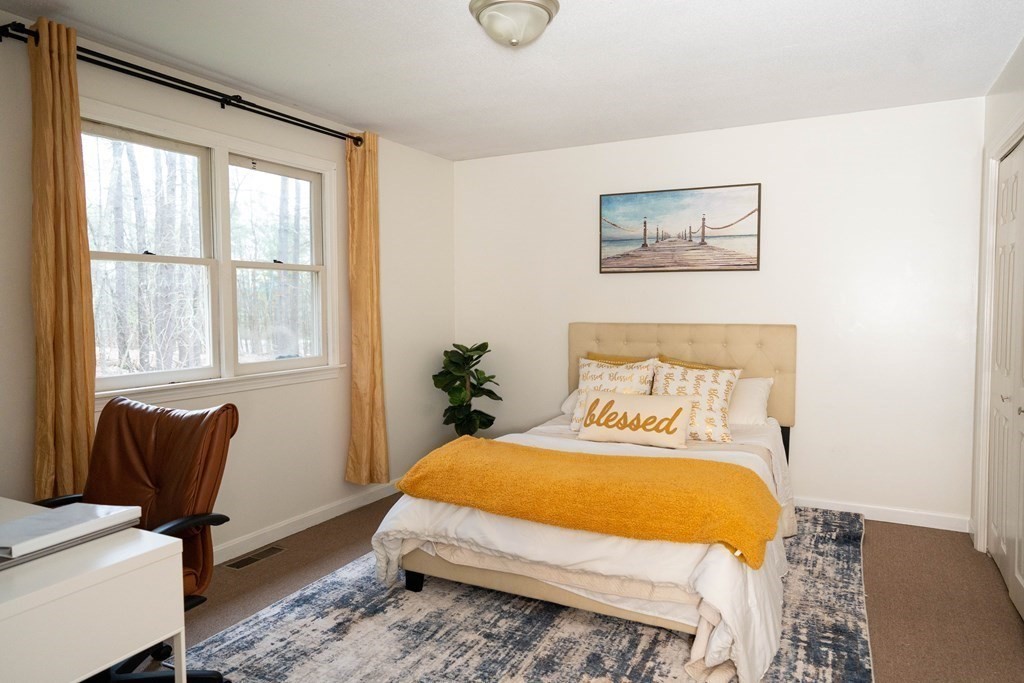2 bed, 1 bath apartment for rent at 465 Nashua Rd Unit B, Groton — photo 10 of 20