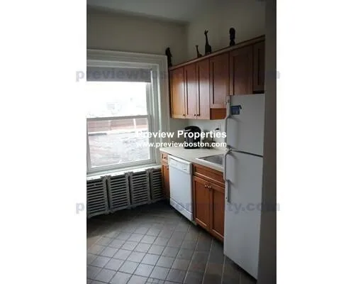 1 bed, 1 bath apartment for rent at 465 Park Dr Unit 15P, Fenway — photo 2 of 4