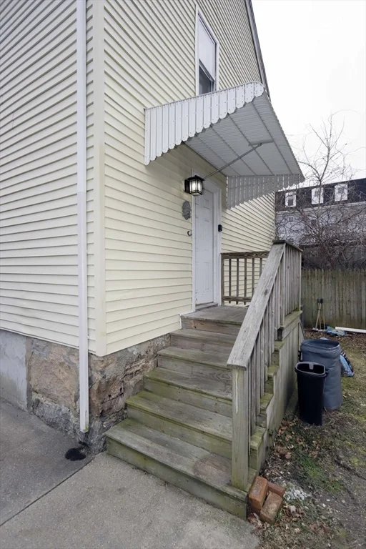 3 bed, 2 bath apartment for rent at 465 Union St Unit 1, West — photo 33 of 40