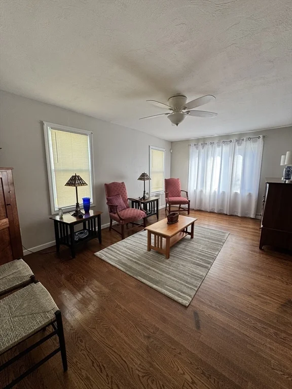 3 bed, 2 bath apartment for rent at 465 Union St Unit 1, West — photo 10 of 40