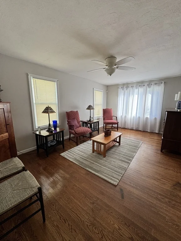 3 bed, 2 bath apartment for rent at 465 Union St Unit 1, West — photo 9 of 40