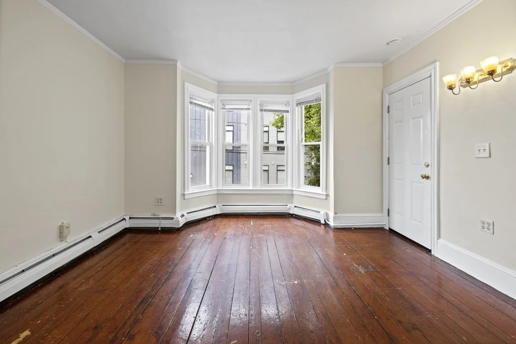 6 bed, 2 bath apartment for rent at 465 West Fountain St Unit 2, Providence — photo 4 of 22