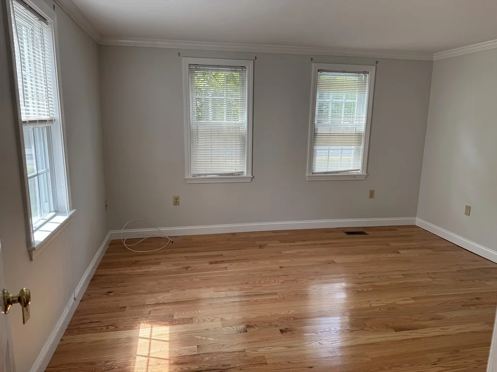 3 bed, 1 bath apartment for rent at 466 Center St Unit B, Hanover — photo 7 of 10