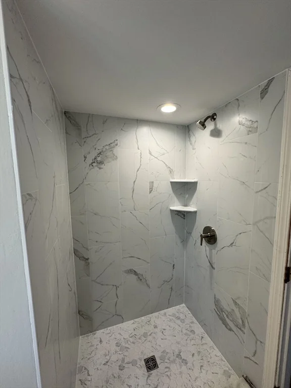 3 bed, 1 bath apartment for rent at 466 Center St Unit B, Hanover — photo 6 of 10