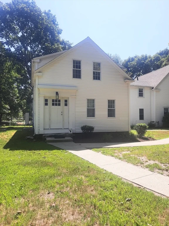 3 bed, 1 bath apartment for rent at 466 Center St Unit C, Hanover