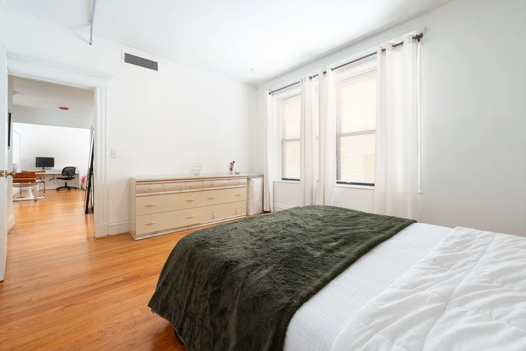1 bed, 1 bath apartment for rent at 466 Commonwealth Ave Unit 206, Fenway — photo 14 of 22
