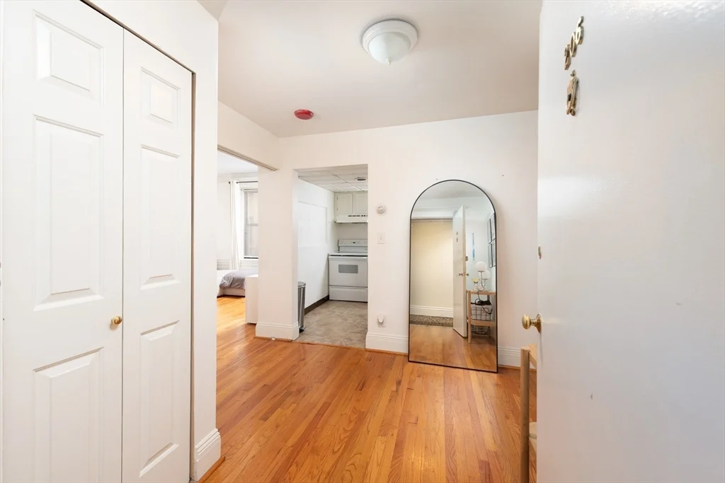 1 bed, 1 bath apartment for rent at 466 Commonwealth Ave Unit 206, Fenway — photo 5 of 22