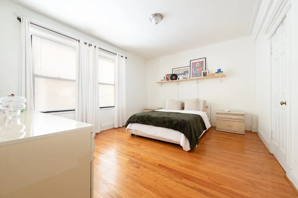 1 bed, 1 bath apartment for rent at 466 Commonwealth Ave Unit 206, Fenway — photo 13 of 22