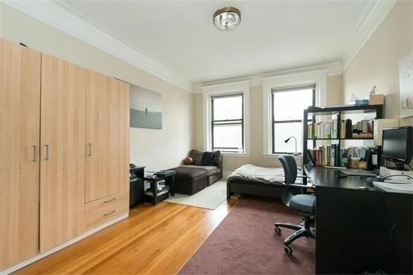 3 bed, 1 bath apartment for rent at 466 Commonwealth Ave Unit 301, Fenway — photo 5 of 17