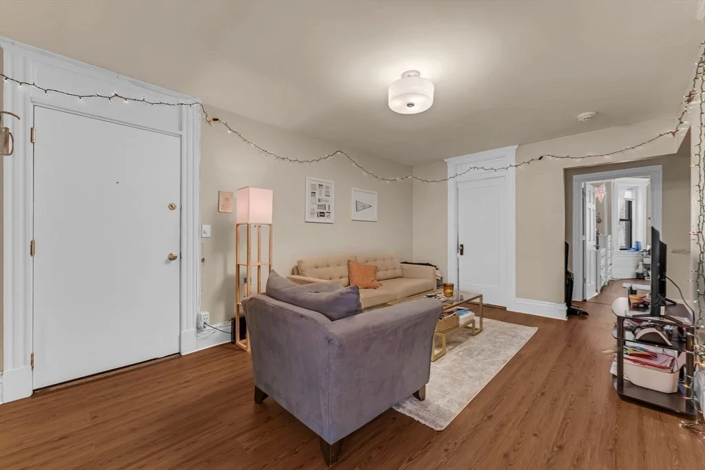 3 bed, 1 bath apartment for rent at 466 Commonwealth Ave Unit 301, Fenway — photo 3 of 17