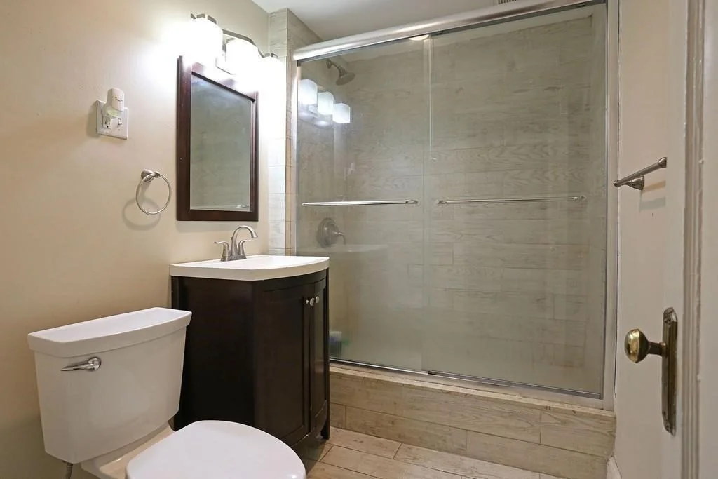 3 bed, 1 bath apartment for rent at 466 Commonwealth Ave Unit 301, Fenway — photo 9 of 17