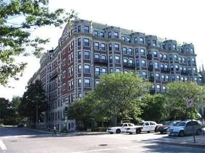 Studio bed, 1 bath apartment for rent at 466 Commonwealth Ave Unit 604, Fenway — photo 1 of 8