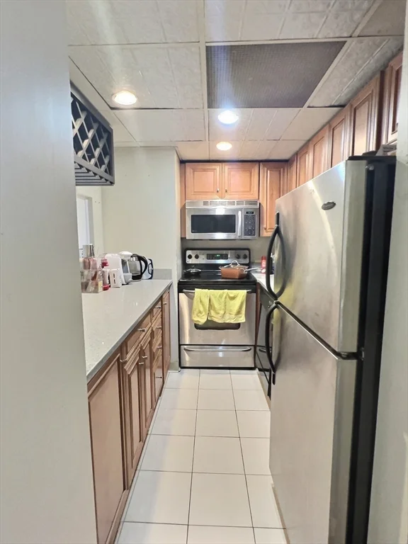 2 bed, 1 bath apartment for rent at 466 Commonwealth Ave Unit 802, Boston — photo 5 of 11