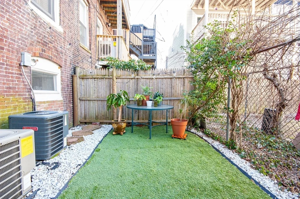 2 bed, 1 bath apartment for rent at 466 East 3rd St Unit 1, South Boston — photo 9 of 15