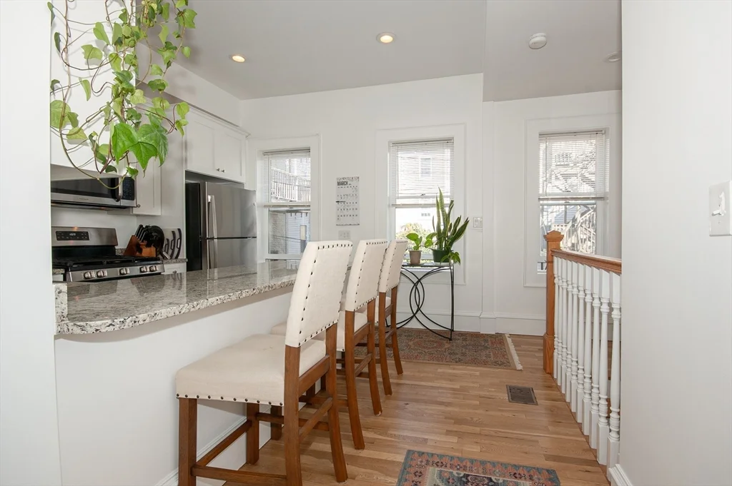 2 bed, 1 bath apartment for rent at 466 East 3rd St Unit 1, South Boston — photo 4 of 15