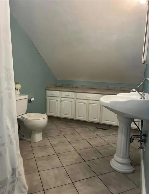 1 bed, 1 bath apartment for rent at 466 East Merrimack St Unit 3, Lowell — photo 6 of 6