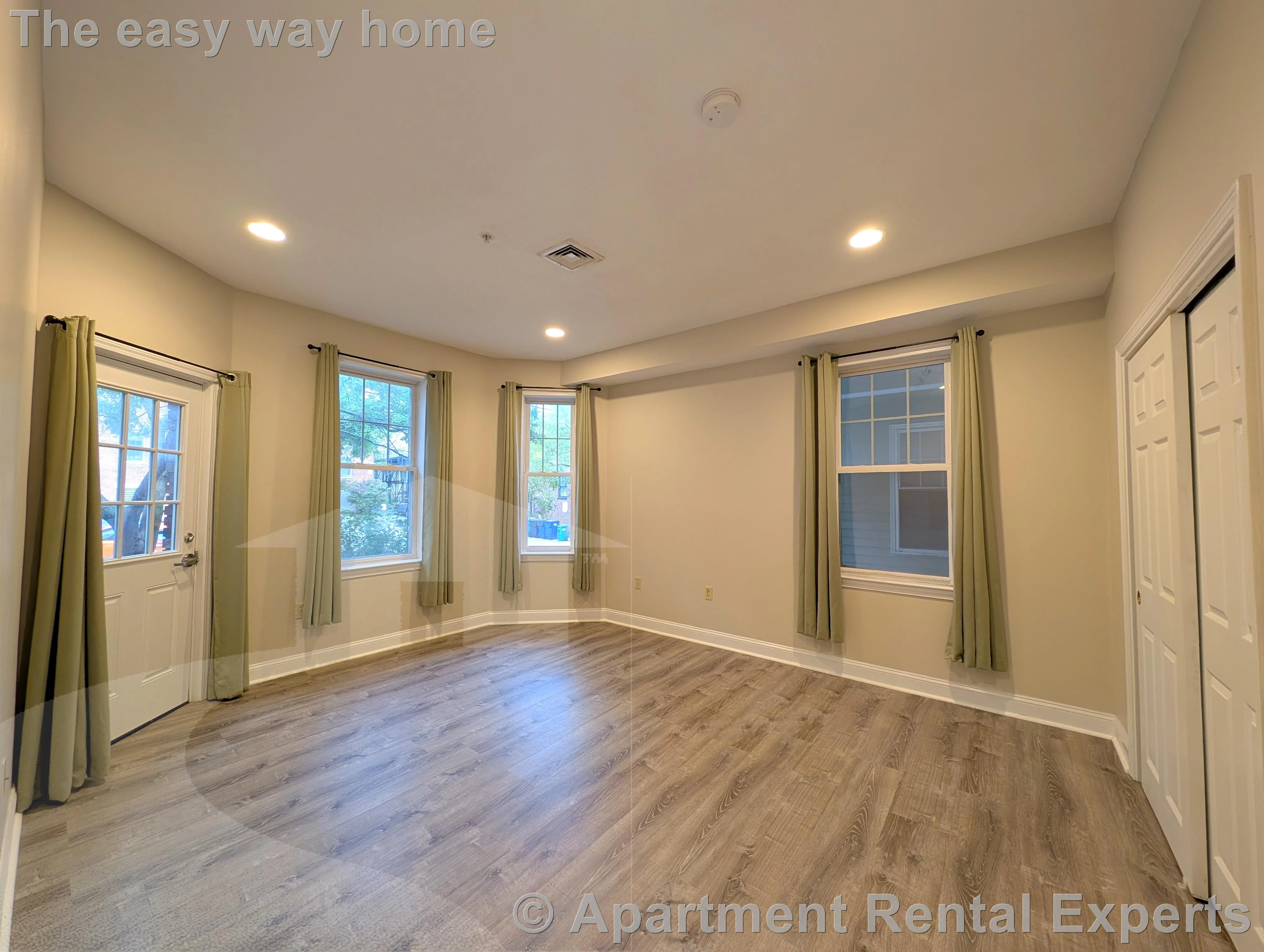 1 bed, 1 bath apartment for rent at 466 Green St Unit 2, Central Square — photo 3 of 9
