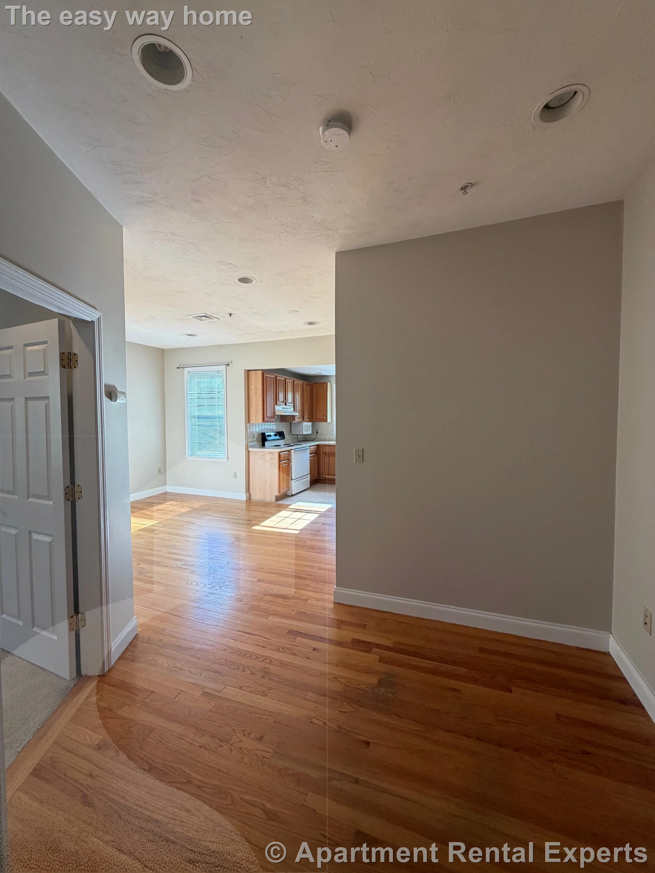 1 bed, 1 bath apartment for rent at 466 Green St Unit 9, Central Square — photo 5 of 11