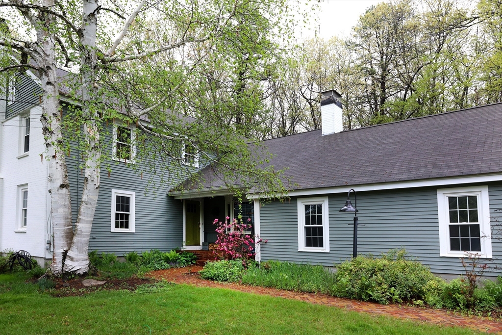 4 bed, 2 bath apartment for rent at 466 Longley Rd, Groton — photo 2 of 29