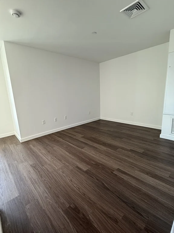 Studio bed, 1 bath apartment for rent at 466 River St Unit 217, Mattapan — photo 3 of 18