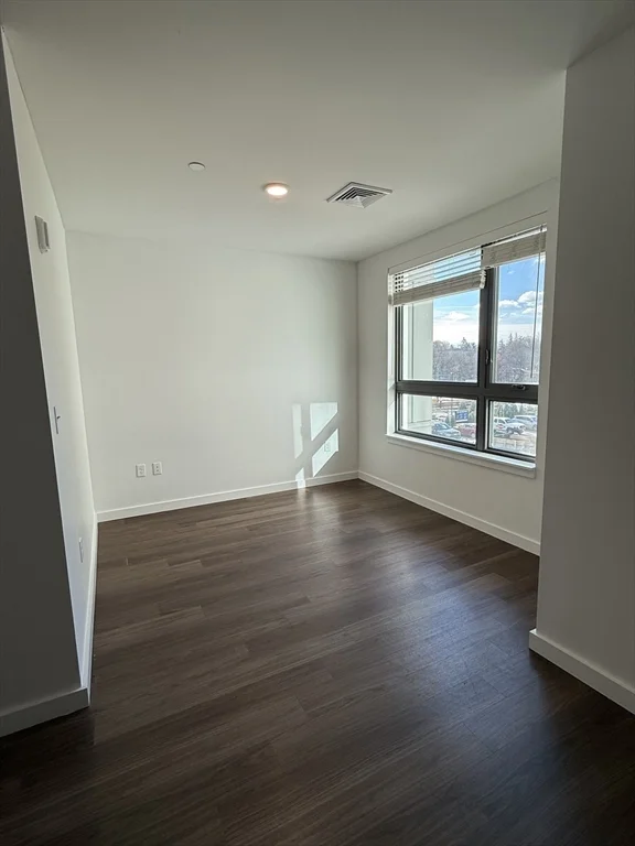Studio bed, 1 bath apartment for rent at 466 River St Unit 217, Mattapan — photo 4 of 18