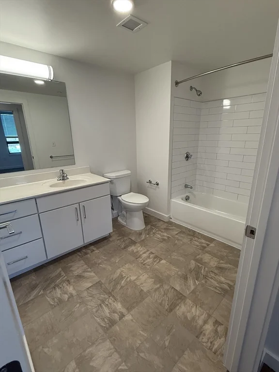 2 bed, 1 bath apartment for rent at 466 River St Unit 308, Mattapan — photo 5 of 17