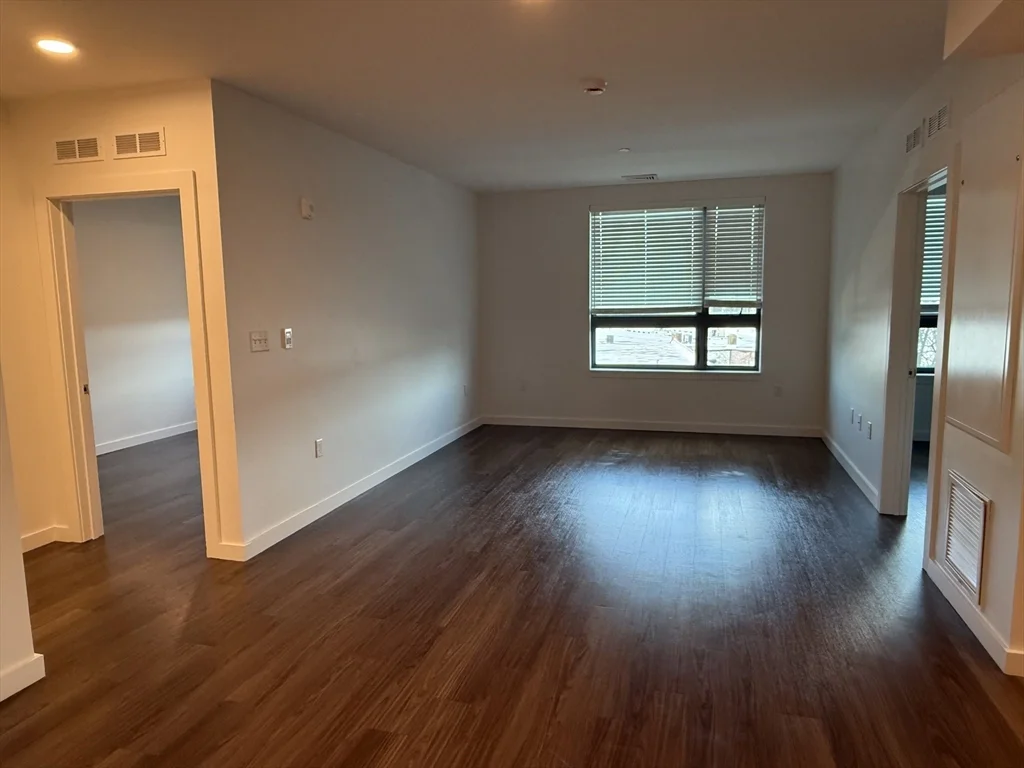 2 bed, 1 bath apartment for rent at 466 River St Unit 308, Mattapan — photo 2 of 17