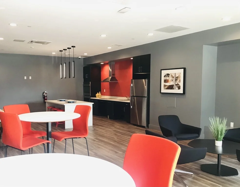 2 bed, 1 bath apartment for rent at 466 River St Unit 528, Mattapan — photo 16 of 19