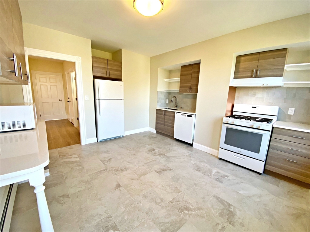 2 bed, 1 bath apartment for rent at 466 Sumner St Unit 2, East Boston — photo 5 of 21