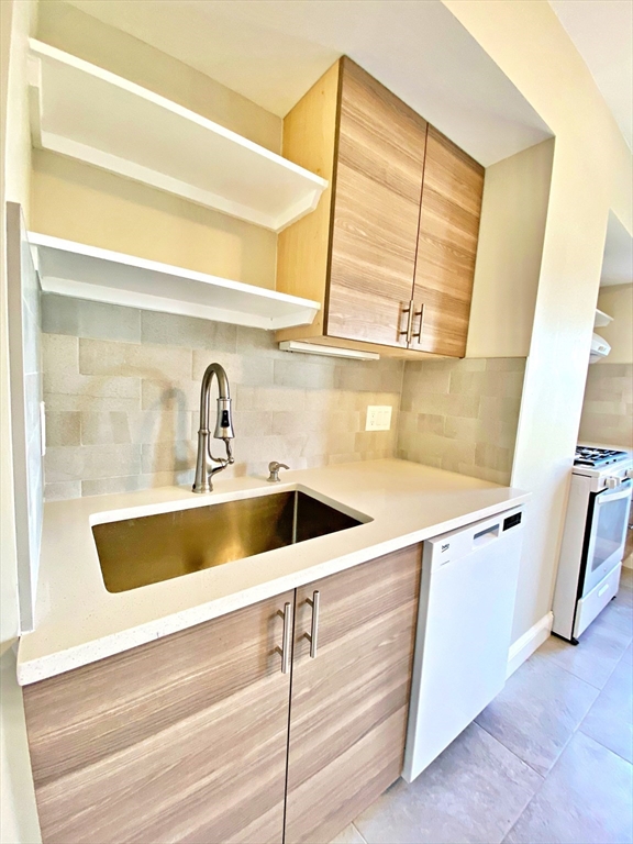 2 bed, 1 bath apartment for rent at 466 Sumner St Unit 2, East Boston — photo 6 of 21
