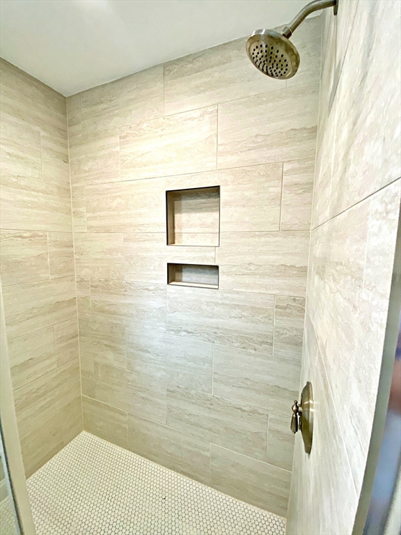 2 bed, 1 bath apartment for rent at 466 Sumner St Unit 2, East Boston — photo 13 of 21
