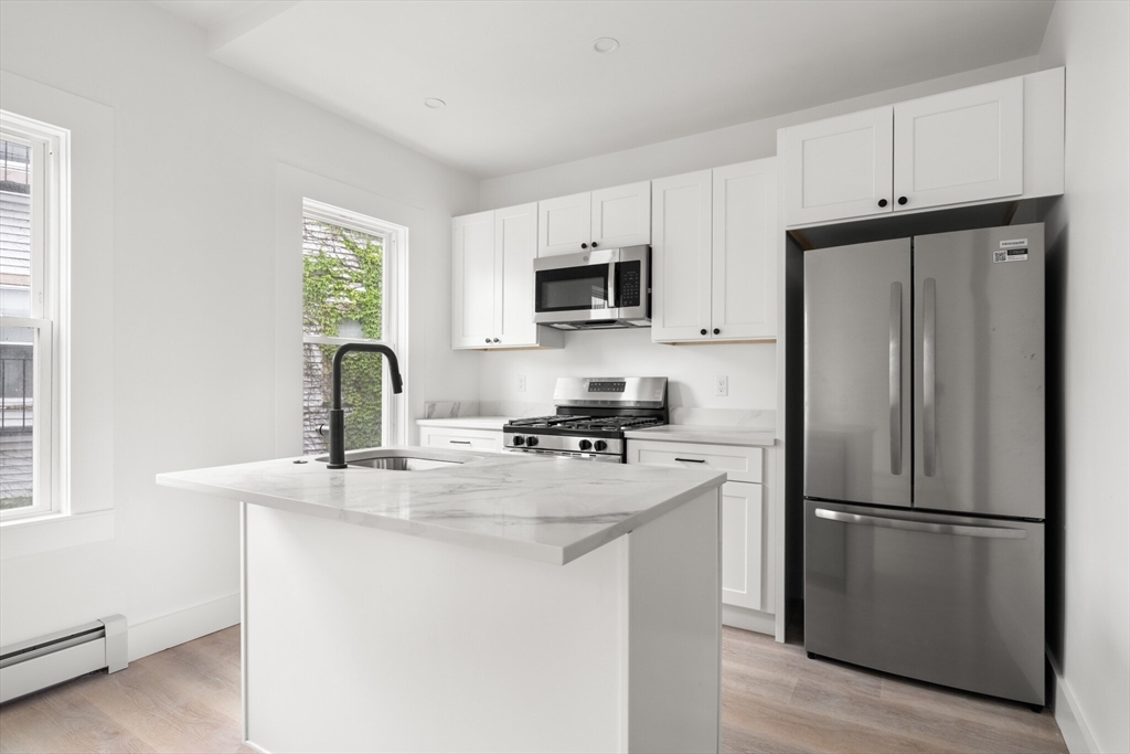1 bed, 1 bath apartment for rent at 467 E 3rd St Unit 1, South Boston — photo 4 of 18