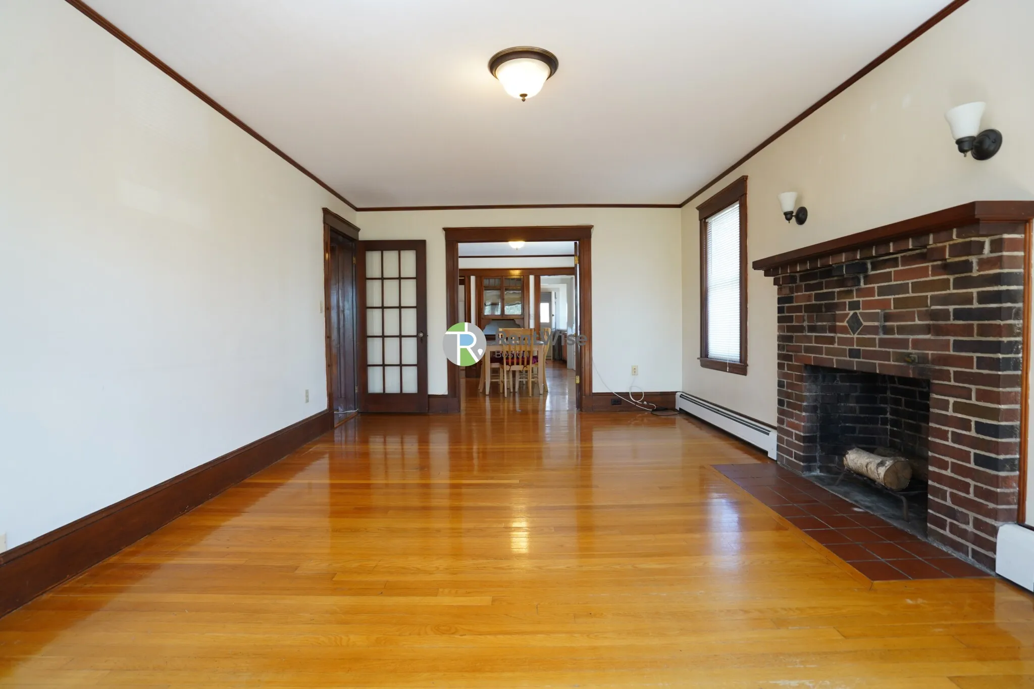 3 bed, 1 bath apartment for rent at 467 Washington St Unit 1, Brighton — photo 2 of 19