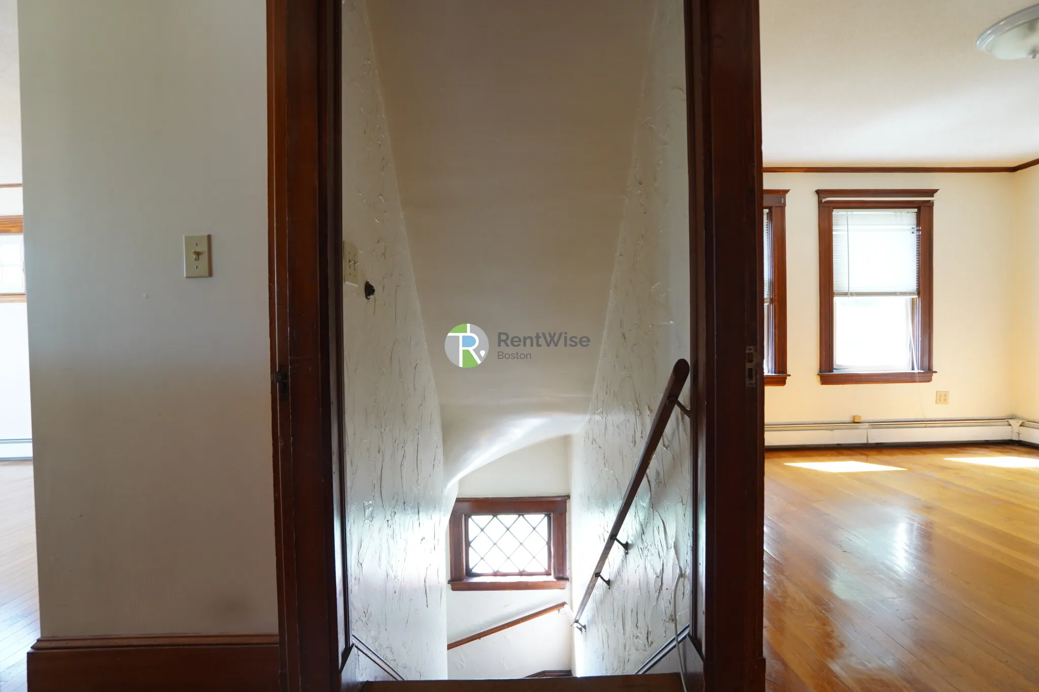 3 bed, 1 bath apartment for rent at 467 Washington St Unit 1, Brighton — photo 16 of 19