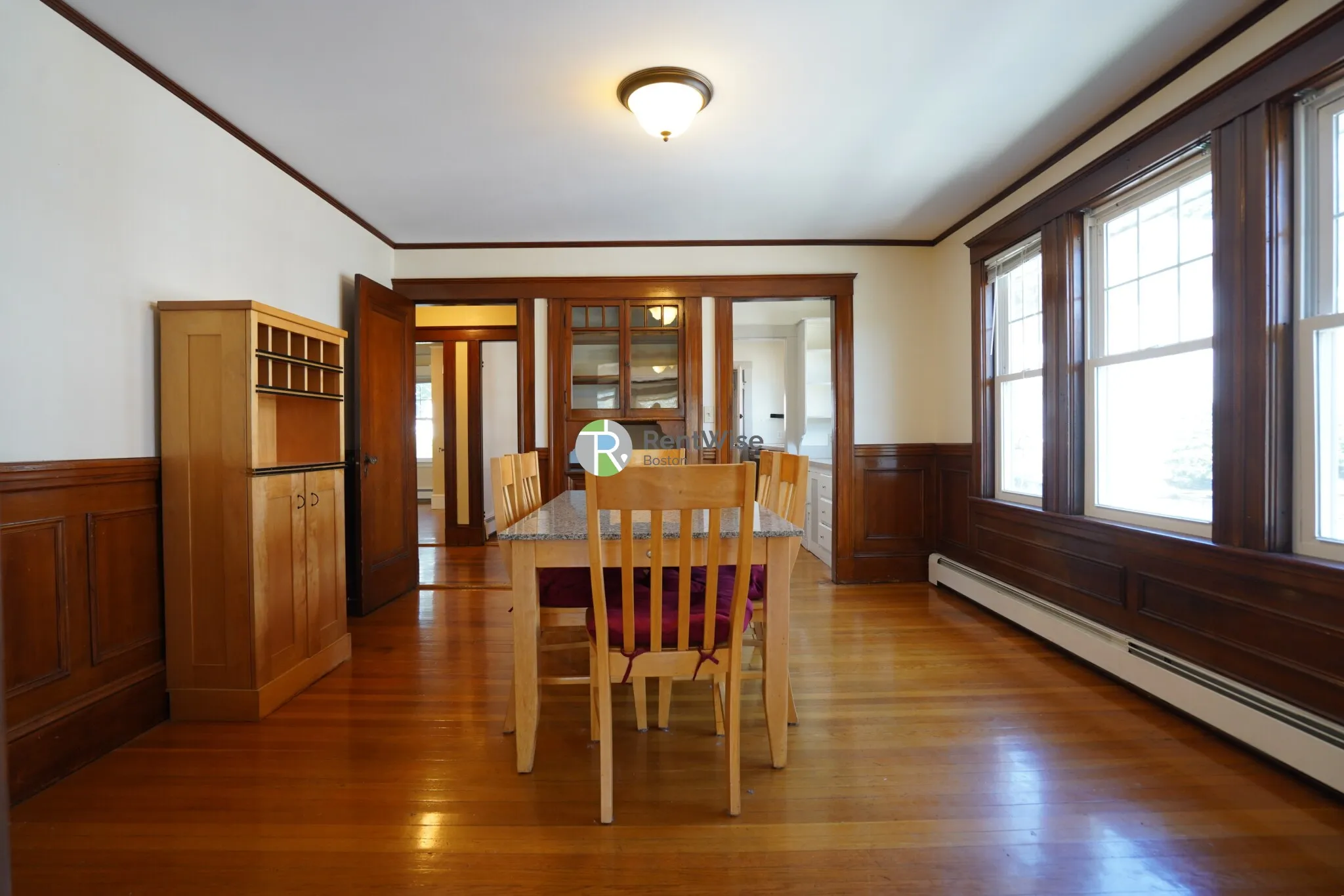 3 bed, 1 bath apartment for rent at 467 Washington St Unit 2, Brighton — photo 4 of 19