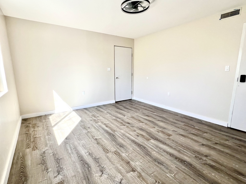 3 bed, 2 bath apartment for rent at 468 Brock Ave Unit 1S, South — photo 8 of 21