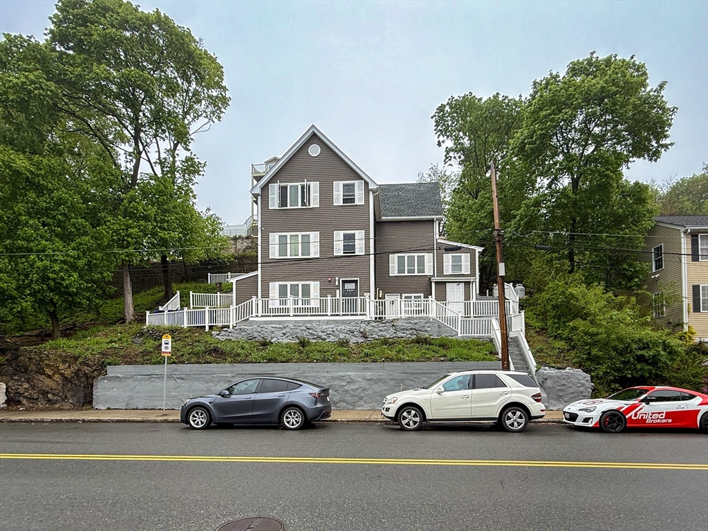 2 bed, 1 bath apartment for rent at 468 Salem St Unit 4, Malden — photo 1 of 17