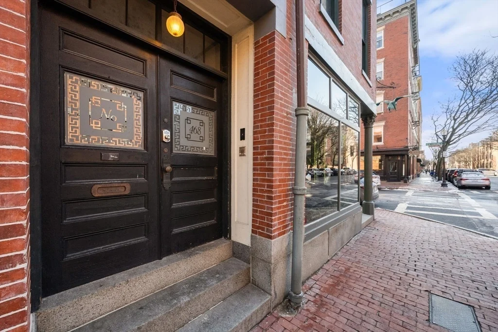 2 bed, 1 bath apartment for rent at 468 Shawmut Ave Unit 2, South End — photo 27 of 30