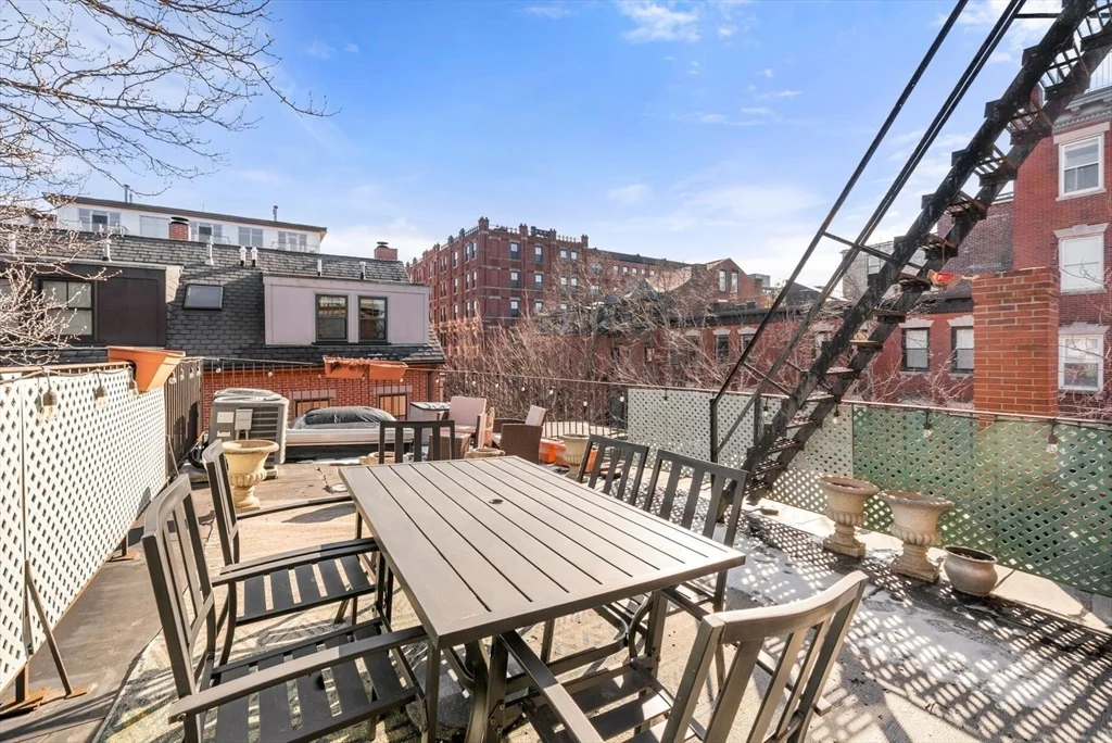 2 bed, 1 bath apartment for rent at 468 Shawmut Ave Unit 2, South End — photo 12 of 30