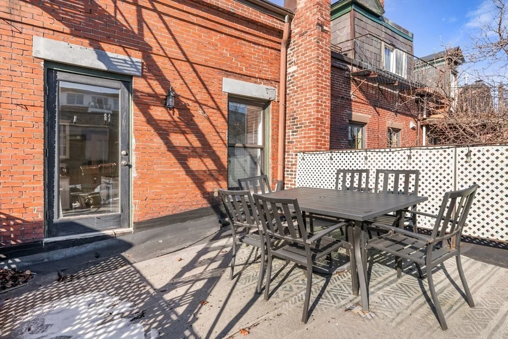 2 bed, 1 bath apartment for rent at 468 Shawmut Ave Unit 2, South End — photo 13 of 30