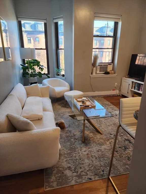 3 bed, 1 bath apartment for rent at 469 Massachusetts Ave Unit 3, Roxbury — photo 4 of 28